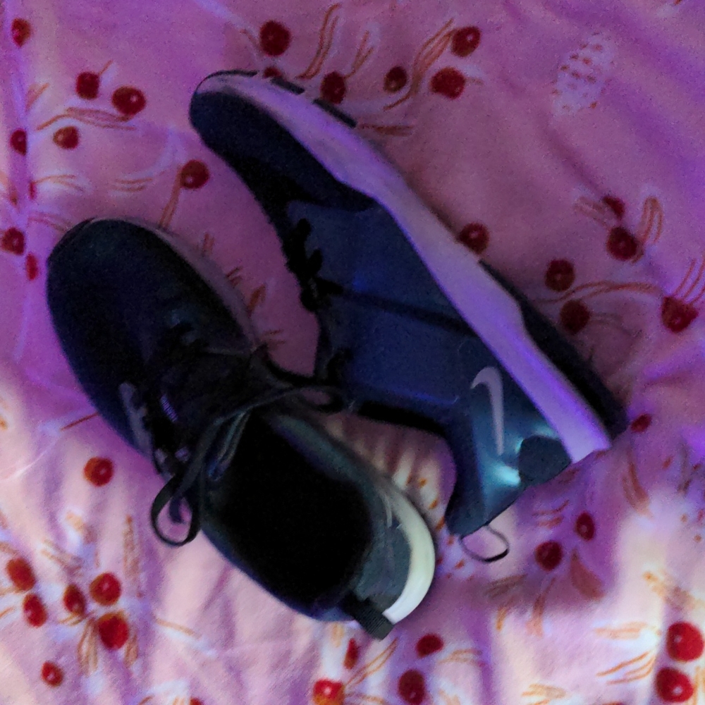 Nike trainers (navy blue)